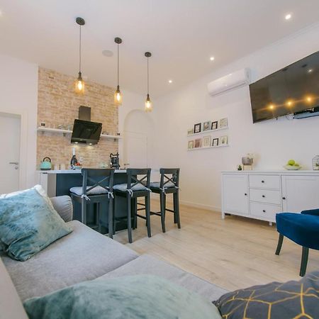 Arcus Apartment With Beautiful Terrace Split Bagian luar foto